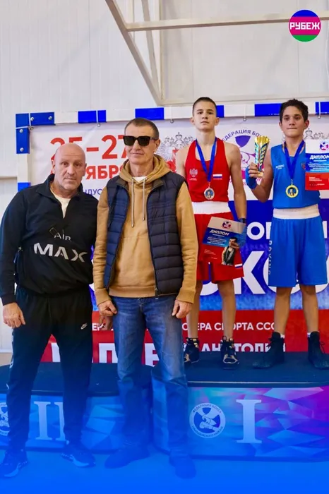 Краевые соревнования по боксу среди юношей 13-14 лет